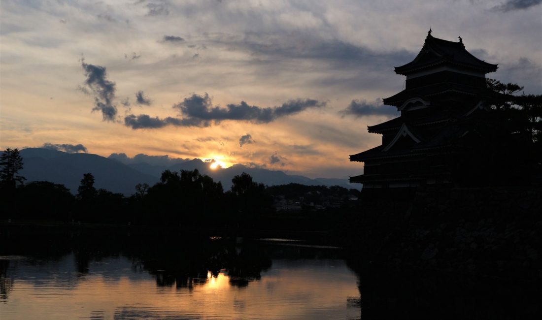 ＃のんびり松本 梅雨の晴れ間シナノキの薫り漂う大名町と国宝松本城 2020