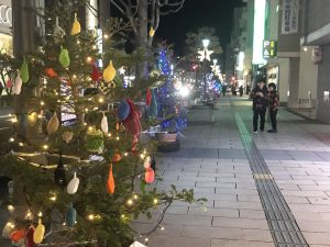 伊勢町通的聖誕樹比賽活動