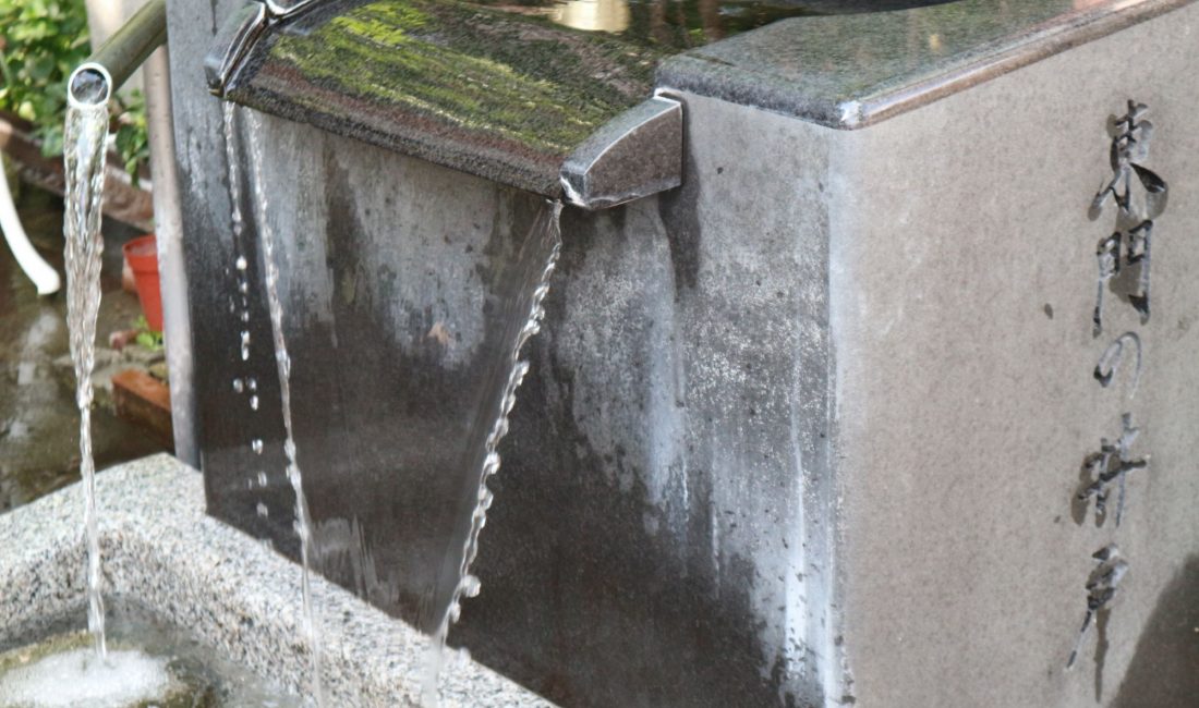 まつもと湧水巡り「東門の井戸」上土通りの今昔