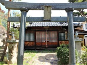 旭町の稲荷社「正一位大天白七福稲荷大神」