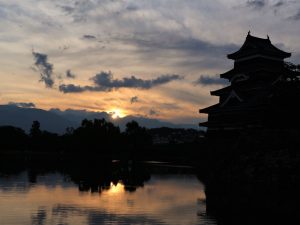 ＃のんびり松本 梅雨の晴れ間シナノキの薫り漂う大名町と国宝松本城 2020