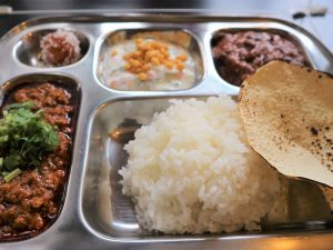 うら町にある人気のカレー屋さん「DOON食堂印度山」はしごマップスタンプラリー５